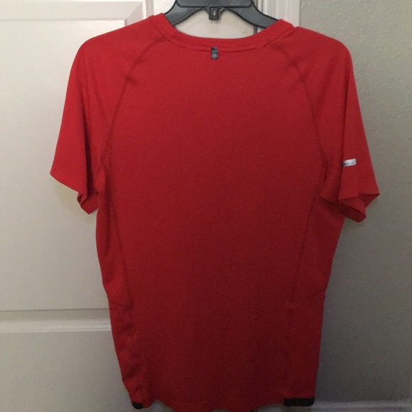 Nike shirt - Picture 2 of 3